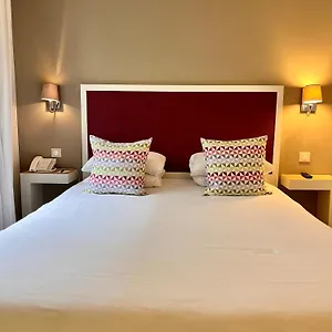 Kyriad 18 - Porte De Clignancourt - Montmartre 3*, Париж Франция